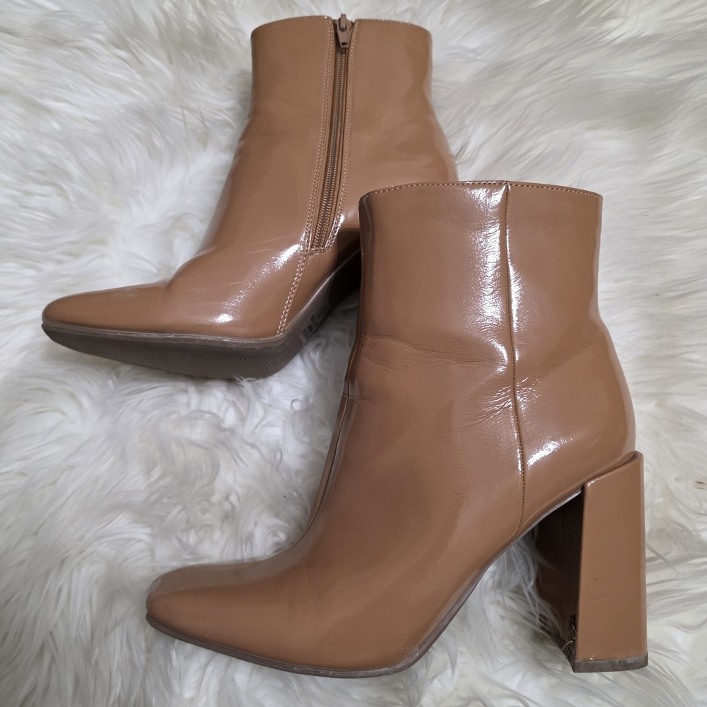 Elegant Tan Ankle Boots